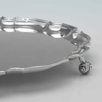 Sterling Silver Salver - S. J. Phillips, hallmarked in 1984 London - Elizabeth II - Thumbnail 3