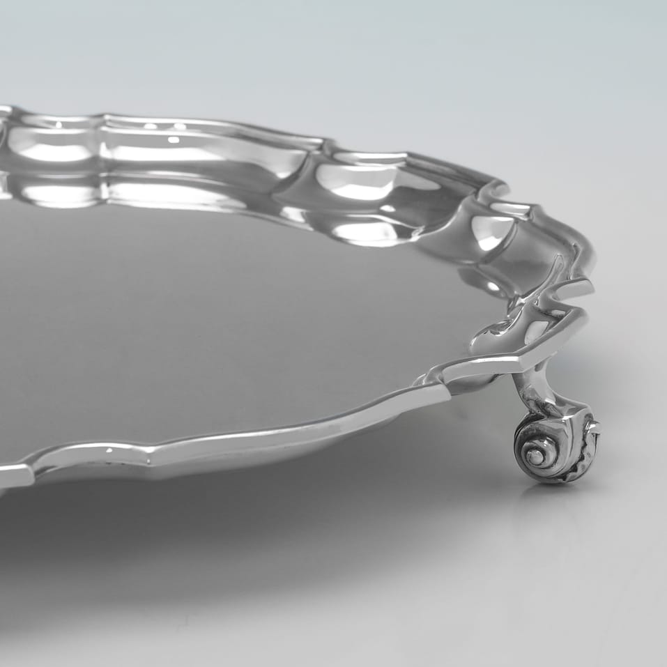 Sterling Silver Salver - S. J. Phillips, hallmarked in 1984 London - Elizabeth II - Image 3