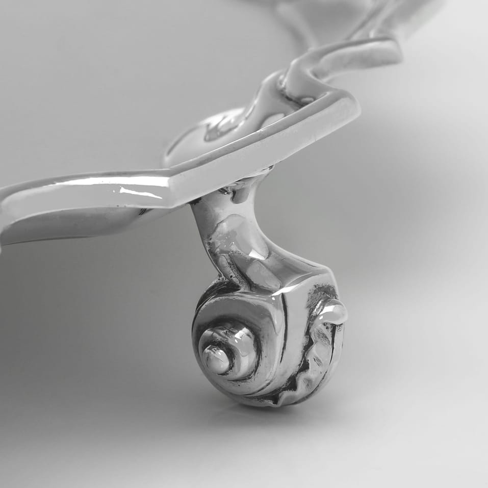 Sterling Silver Salver - S. J. Phillips, hallmarked in 1984 London - Elizabeth II - Image 4