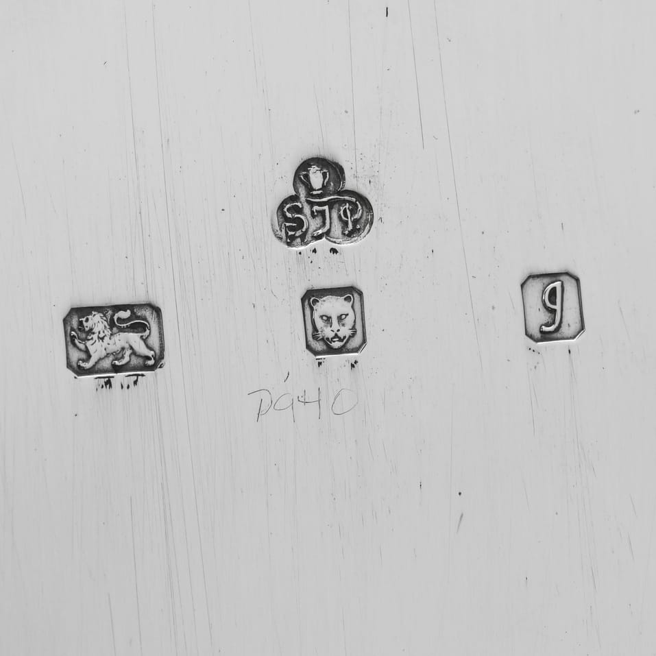 Sterling Silver Salver - S. J. Phillips, hallmarked in 1983 London - Elizabeth II - Image 5