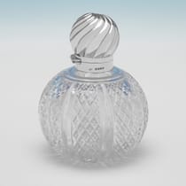 Antique Sterling Silver Scent Bottle - John Newton Mappin, hallmarked in 1887 London - Victorian - Thumbnail 1