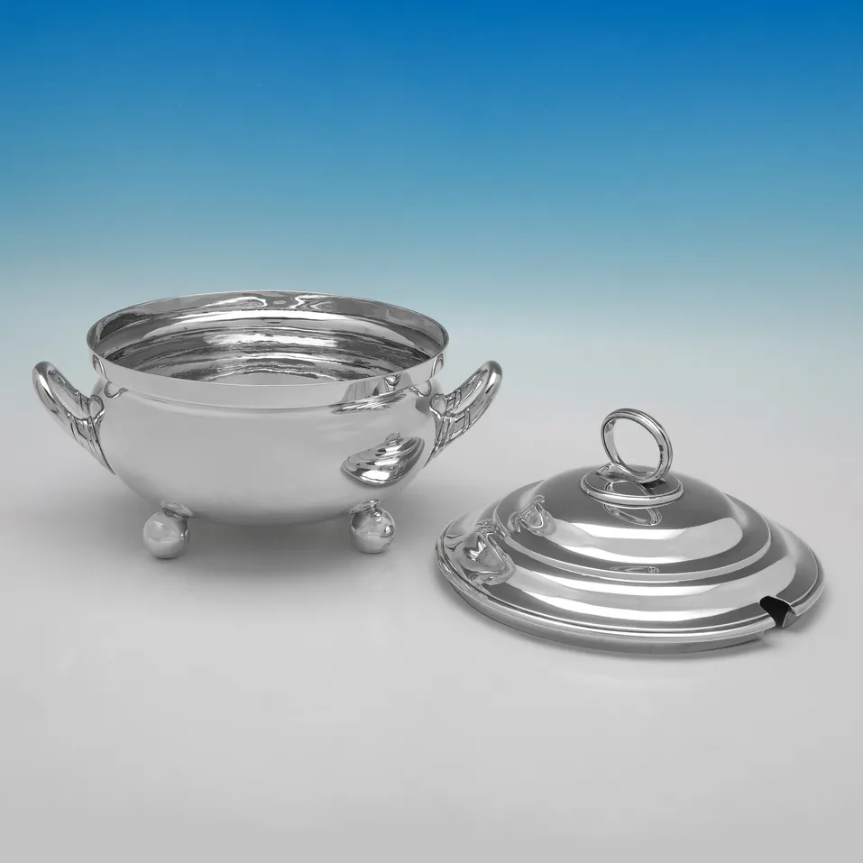 Antique Sterling Silver Soup Tureen - Aldwinckle & Slater, hallmarked in 1892 London - Victorian - Image 3