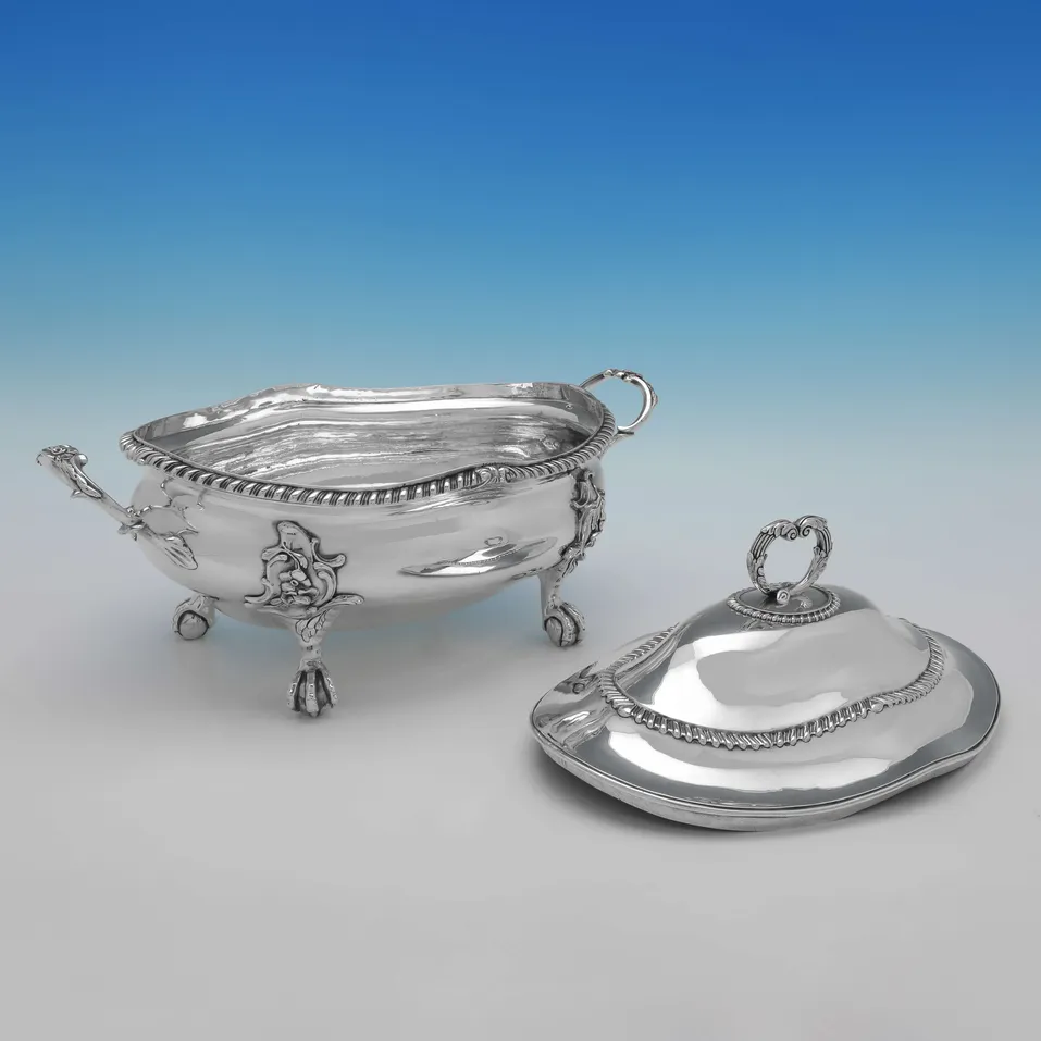 Antique Sterling Silver Soup tureen - Lewis Herne & Francis Butty, hallmarked in 1766 London - George III - Image 3