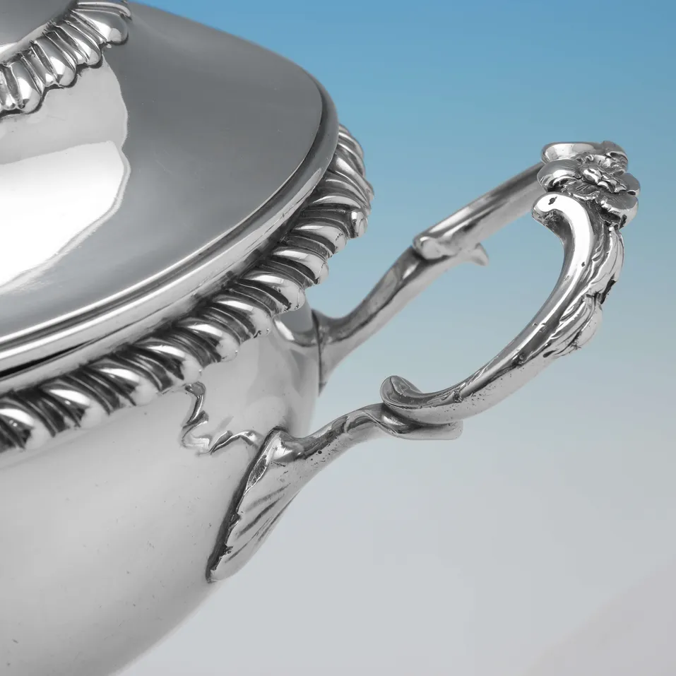 Antique Sterling Silver Soup tureen - Lewis Herne & Francis Butty, hallmarked in 1766 London - George III - Image 5