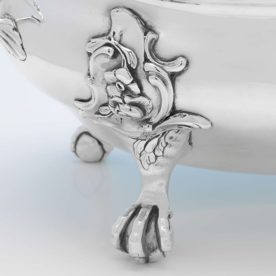 Antique Sterling Silver Soup tureen - Lewis Herne & Francis Butty, hallmarked in 1766 London - George III - Image 6