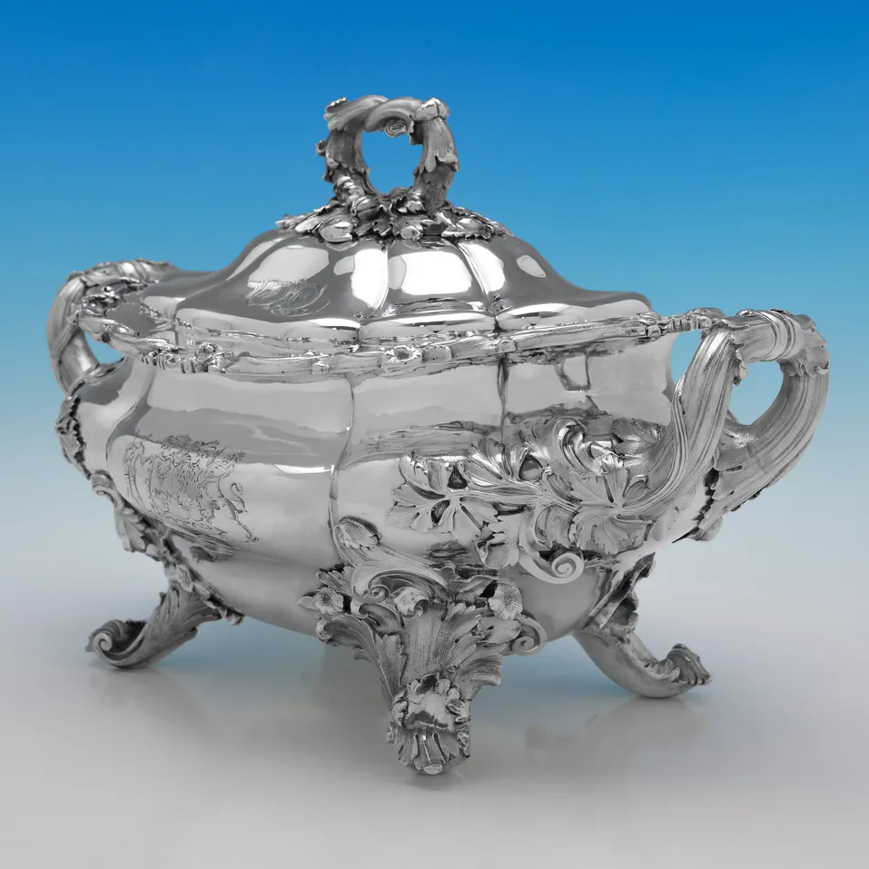 Antique Sterling Silver Soup Tureen and Pair of Sauce Tureens - William Ker Reid, hallmarked in 1829 London - George IV - Image 3