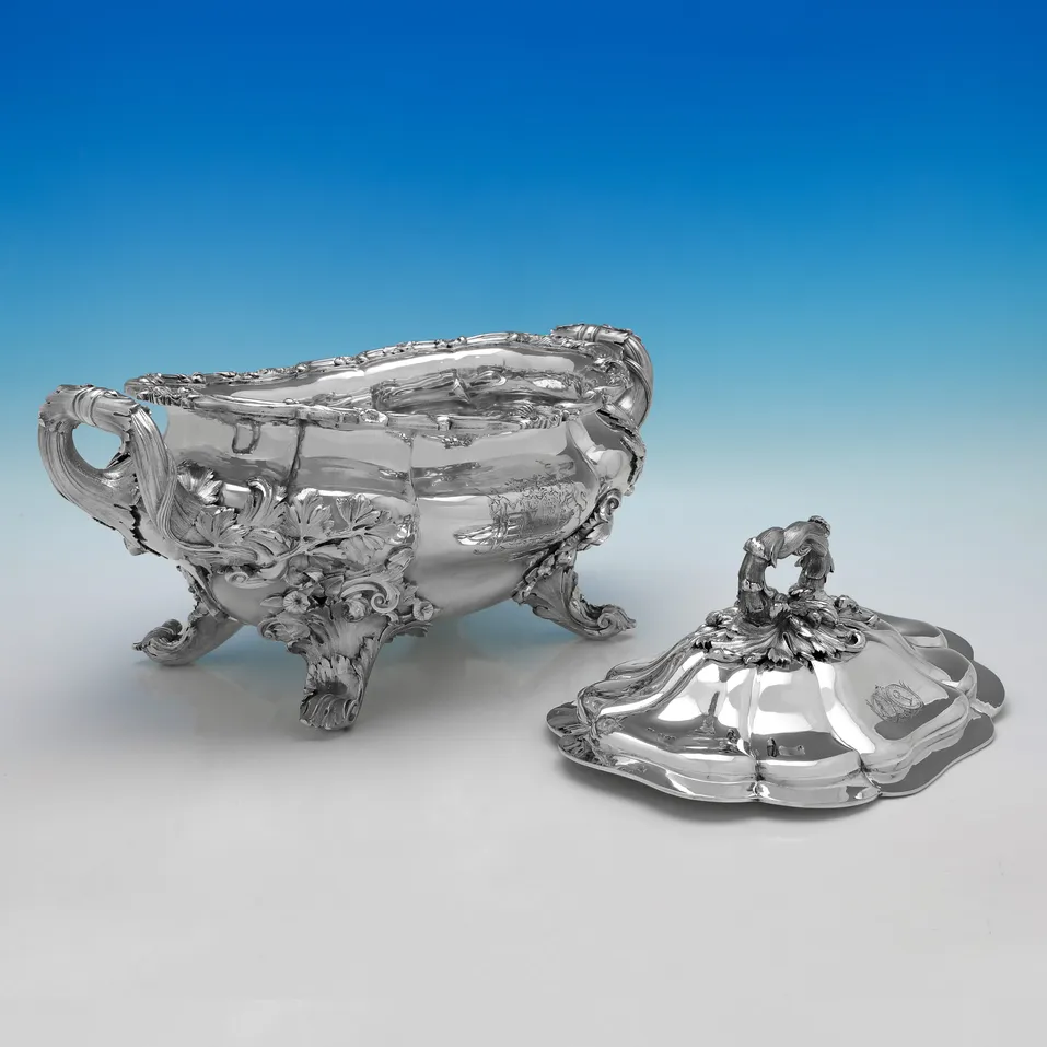 Antique Sterling Silver Soup Tureen and Pair of Sauce Tureens - William Ker Reid, hallmarked in 1829 London - George IV - Image 4