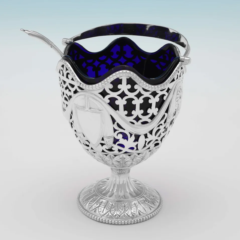 Antique Sterling Silver & Glass Sugar Basket & Spoon - Skinner & Co., hallmarked in 1914 London - George V - Image 3