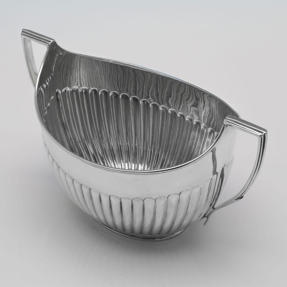 Antique Sterling Silver Sugar Bowl - Edward Hutton, hallmarked in 1891 London - Victorian - Image 3