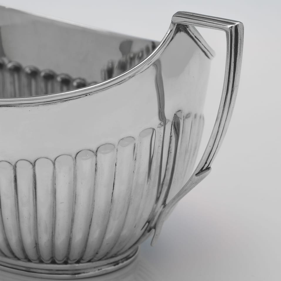 Antique Sterling Silver Sugar Bowl - Edward Hutton, hallmarked in 1891 London - Victorian - Image 4