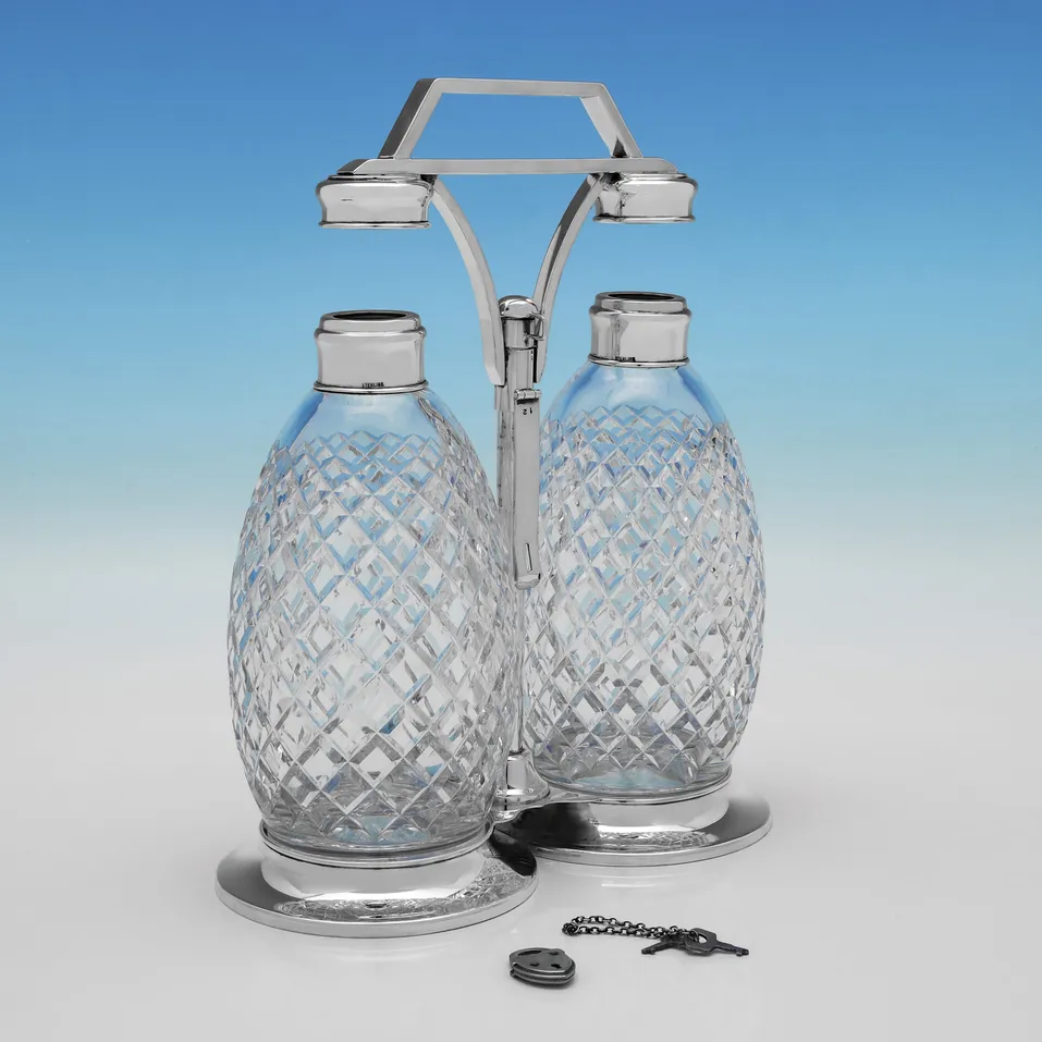 Sterling Silver & Glass Tantalus - Tiffany & Co., made circa 1950 - George VI - Image 3