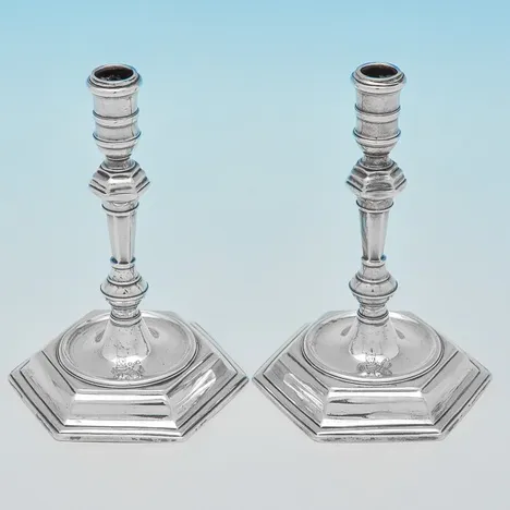 Antique Sterling Silver Pair of Tapersticks - Francis Turner, hallmarked in 1723 London - George I - Image 1