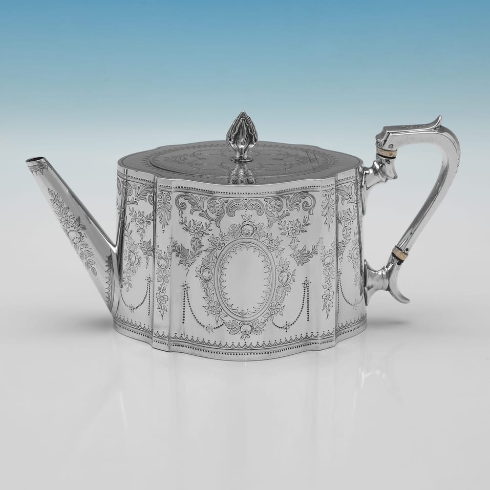 Antique Sterling Silver 4 Piece 'Can' Shaped Tea Set - A. B. Savory & Sons, hallmarked in 1880 London - Victorian - Image 2