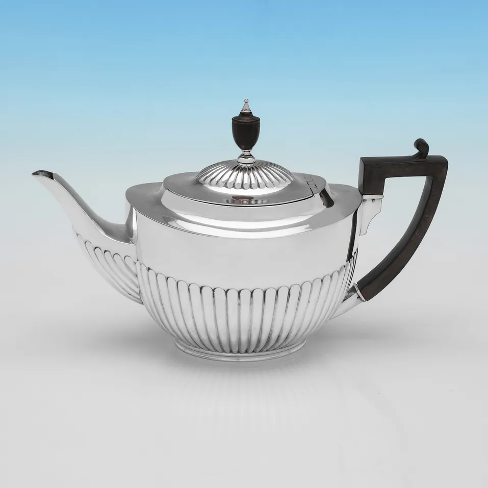 Antique Sterling Silver Teapot - William Hutton, hallmarked in 1909 London - Edwardian