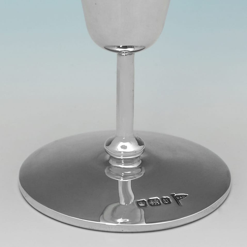 Antique Sterling Silver Set of 6 Tot Cups - Walker & Hall, hallmarked in 1913 Sheffield - George V - Image 4