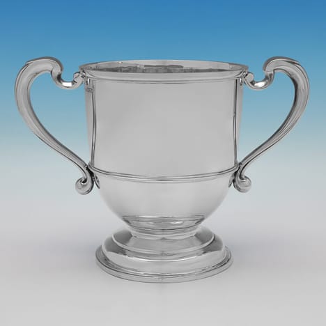 Antique Sterling Silver Trophy - Garrard & Co. Hallmarked In 1911 London - George V - Image 1