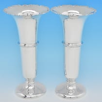 Antique Sterling Silver Pair of Vases - William Neale & Son Ltd., hallmarked in 1922 Birmingham - George V - Thumbnail 1