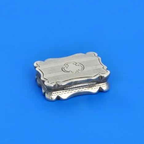 Antique Sterling Silver Vinaigrette - Yapp & Woodward, hallmarked in 1853 Birmingham - Victorian