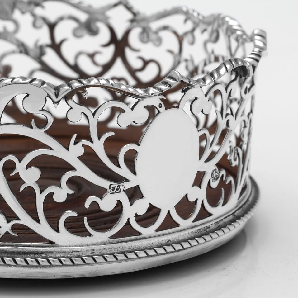 Antique Sterling Silver Pair of Wine Coasters - Thomas Nash, hallmarked in 1769 London - George III - Image 5