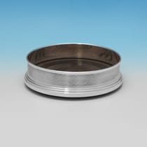 Sterling Silver Pair of Wine Coasters - W. I. Broadway & Co., hallmarked in 1981 London - Elizabeth II - Thumbnail 4