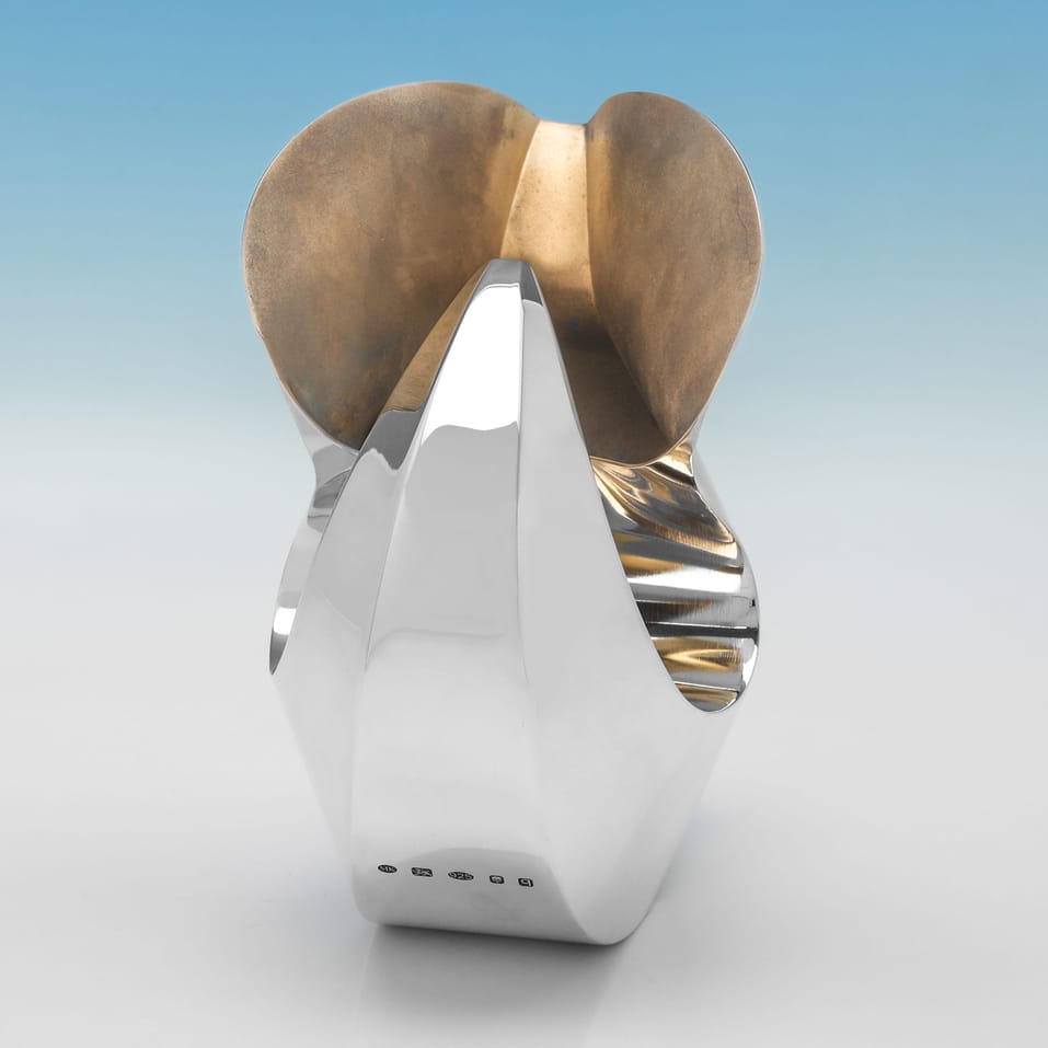 Sterling Silver 'Ying Yang' Carafe - hallmarked in 2015 London - Elizabeth II - Image 3